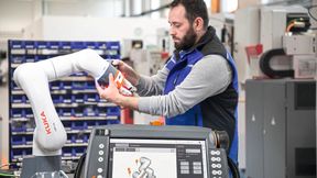 Cobot-Inbetriebnahme: Ohne CE-Prozess, Risikobeurteilung und Validierung kippt die Abnahme schnell. (Bild: Manuel Brueller/KUKA)