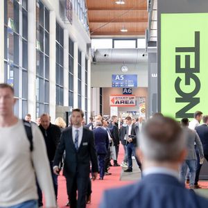 Especially in economically challenging times, the industry meet is becoming increasingly important.(Source:  P.E. Schall)