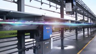 Im Rahmen des Forschungsprojekts wurde eine 80 Meter lange DC-Testanlage parallel zu einer bestehenden AC-Anlage in Betrieb genommen.  (Bild: Vahle)