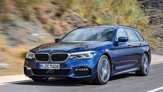 BMW stellt den neuen 5er Touring auf dem Genfer Automobilsalon vor. Reichhaltig ausgestattet soll er vor allem mit dem E-Klasse T-Modell konkurrieren. (BMW)