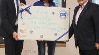 Hilfe für „Zwerg Nase“: (v. li.) Joachim Kuhn (Geschäftsführer Kfz-Gewerbe Hessen), Sabine Schenk (Geschäftsführerin Zwerg-Nase-Haus) und Jürgen Karpinski (Präsident Kfz-Gewerbe Hessen). (Bild: Landesverband Hessen)