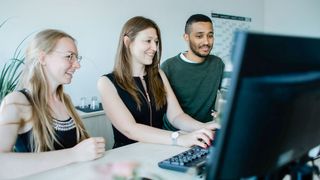 Dank einer eigenen Systemtest-Abteilung ist Corscience in der Lage, Kompatibilitätsnachweise und Materialverträglichkeitstests für Kunden intern durchzuführen. (Bild: Corscience)