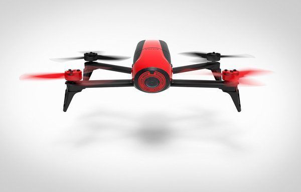 Parrot hat zusammen mit CRP Technology die Freizeitdrohne Bebop 2 entwickelt. (Parrot)