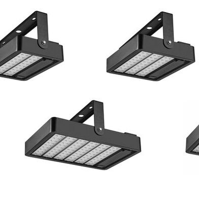 Die Universalstrahler HRS-06-L von Ledaxo verfügen über ein breites Leistungsspektrum von 6.000 bis 49.600 Lumen Lichtstrom. (Bild: Ledaxo)