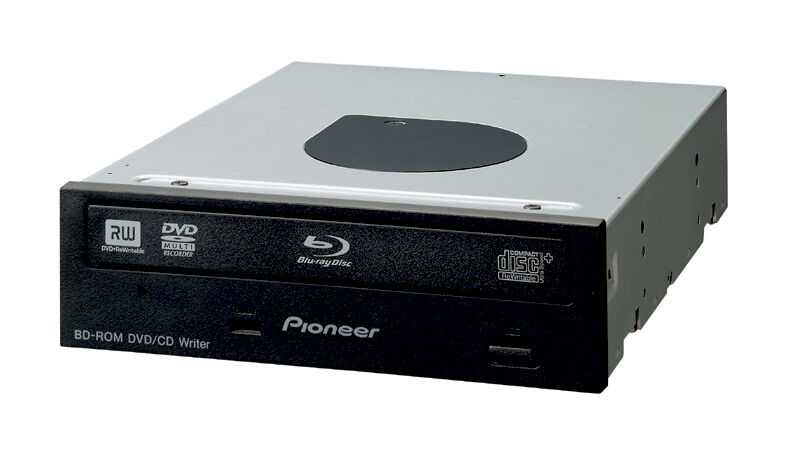 Pioneer zeigt ein Combo-Laufwerk, das Blu-ray-Medien liest und DVDs brennen kann. (Archiv: Vogel Business Media)