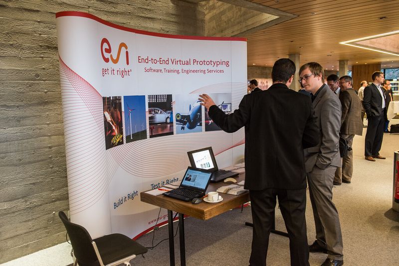 Im Ausstellungsbereich der Fachtagung präsentierte der Softwareanbieter ESI, Eschborn, Simulationslösungen für die Strukturanalyse und Fertigung von CFK-Bauteilen, die im RTM-Verfahren hergestellt werden. (Bild: Mack)