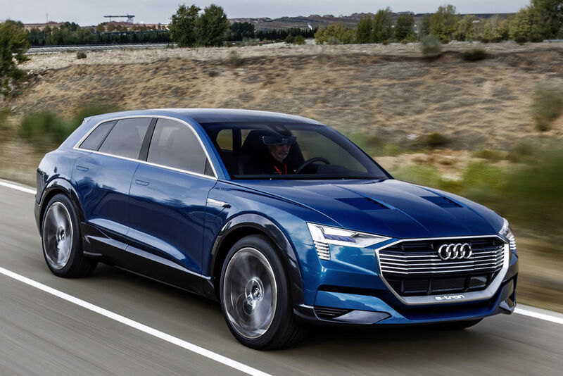 Audi will Tesla in Zukunft mit einem eigenen E-SUV die Stirn bieten. Produktionsstart soll 2018 in Brüssel sein. (Audi)