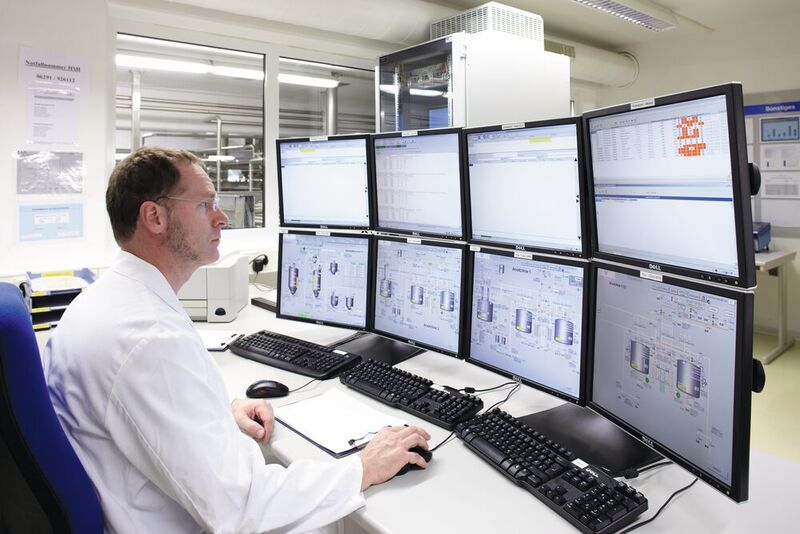 2004: The foundation of AZO subsidiary AZO CONTROLS GmbH caters to the ever-more important needs of process control, instrumentation and visualization technology. (Â© Fotoatelier Bernhard)