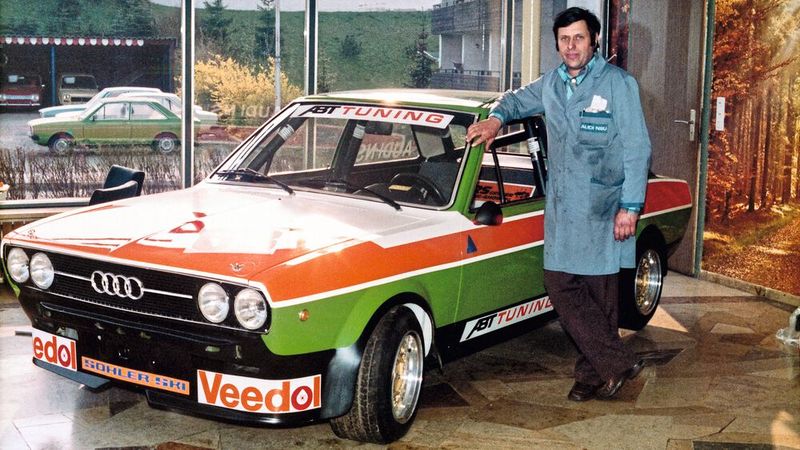 1974 baute Johann Abt die erste Rennversion des Audi 80. Mit ihr gewann er ein Jahr später bei der europaweit ausgetragenen Trophée de L’Avenir die 24 Stunden von Spa.(Bild:  Abt)