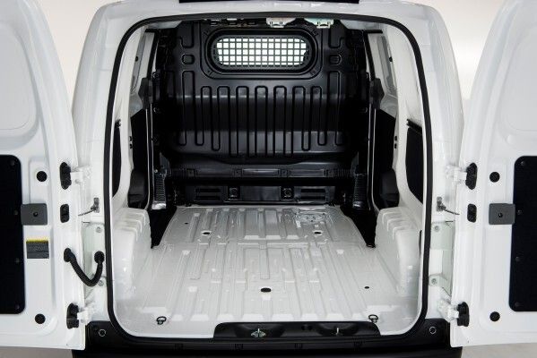 Der elektrische Kleintransporter Nissan e-NV200 verbindet das Beste aus zwei Welten (Nissan)