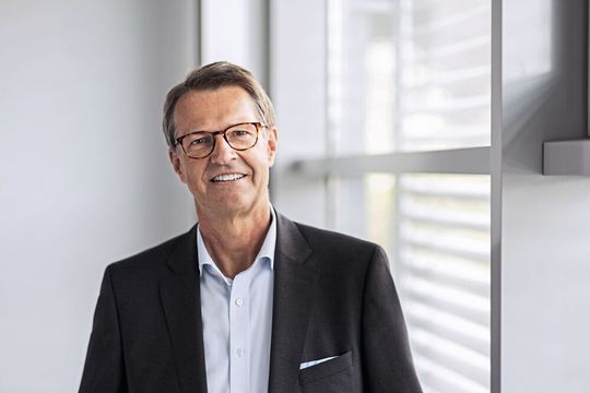 CEO Christian Wendler verabschiedet sich nach mehr als zehn Jahren an der Unternehmensspitze von Lenze in den Ruhestand.(Bild:  Lenze)