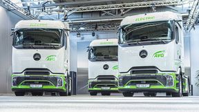 Der Absatz von Elektro-Lkw wie dem E-Actros von Daimler Truck sowie von E-Bussen wächst global deutlich. (Bild: Myriam Mersy Photography)