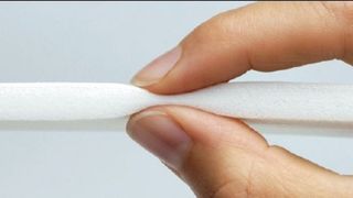 Besonders Merkmal des Schaumstoffs Alveo-Soft ist extreme Komprimierbarkeit. (Archiv: Vogel Business Media)