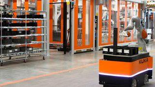 KUKA produziert Roboter und lässt sie für sich arbeiten. Nun werkelt auch IT von SAP, Netapp, Fujitsu und Oracle für das Unternehmen - nahezu in Echtzeit.  (KUKA AG)