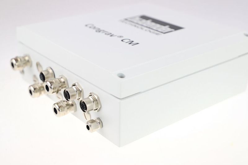 The new Congrav CM-E 3.0 control and power module is feeder-mounted, while the Congrav CB-E 3.0 is installed in control cabinets. (Brabender Technologie)