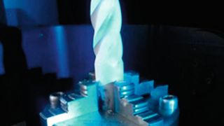 Bild 1: 3-Achs-Messtisch mit 3D-Scanner und 3D-Mikroscanner. (GFal)