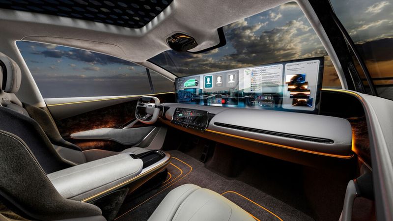 Ein außerordentliches Infotainment-System ist ebenfalls angedacht. (Bild: Aehra)