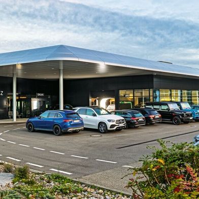 Blick auf das Pkw-Center von Kestenholz in Freiburg. (Bild: Kestenholz-Gruppe)