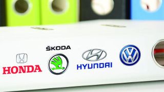 Erklärungen und Buchungshinweise zum SKR 51 und viele nützliche Informationen finden sich unter www.skr51.info. (© Marco2811 - Fotolia)