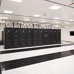 Areas of application for Phoeniqs' AI supercomputer in Arlesheim: pharmaceutical research, advanced robotics, optimization of production processes, digital twins, and predictive maintenance.(Image: Phoeniqs)