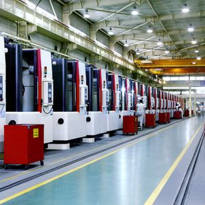 In China purzeln die Werkzeugmaschinen vom Fließband.