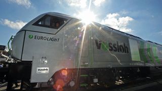 Die InnoTrans ist die internationale Leitmesse für Verkehrstechnik in Berlin. Über 2.450 Aussteller aus 47 Ländern werden ihre innovativen Produkte und Dienstleistungen auf der InnoTrans 2012 präsentieren. Frontansicht des neuen Bombardier Zefiro 380. (Bild: InnoTrans/Messe Berlin)