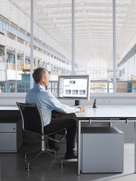 Ein Applikationsengineering mit Simatic S7-1500 und Sinamics G120. (Siemens)