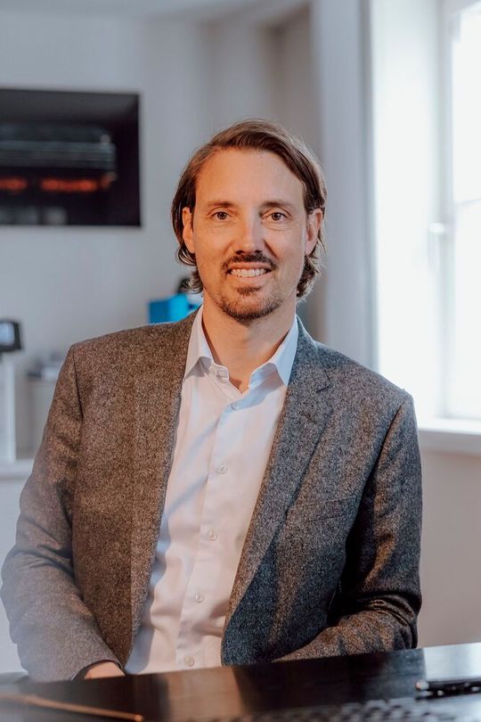 Stephan Eirich, Geschäftsführer Eirich: „Europa muss jetzt handeln – nicht nur bei der Zellfertigung, sondern entlang der gesamten Wertschöpfungskette“.(Bild:  Eirich)