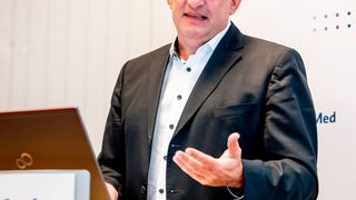 BV-Med-Vorsitzende Dr. Meinrad Lugan: „Deutschland braucht eine forschungsstarke, leistungsfähige, wirtschaftlich gesunde und international wettbewerbsfähige Medizintechnik-Branche. Wir bieten der nächsten Bundesregierung eine enge Zusammenarbeit an, um diese Ziele gemeinsam zu erreichen.“ (BV-Med)