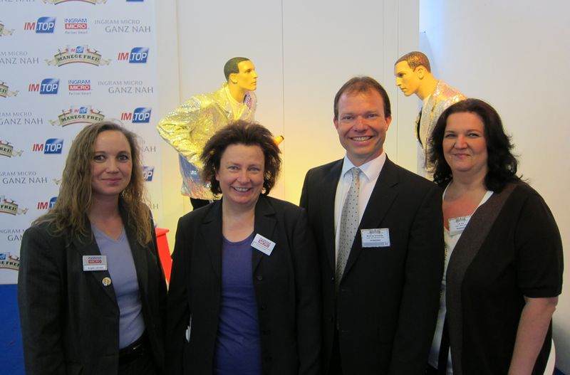 (v. l.) Angela Jokubeit, Andrea Achter, Matthias Schneider, Ingram Micro, und Lilli Kos, IT-BUSINESS		 (IT-BUSINESS)
