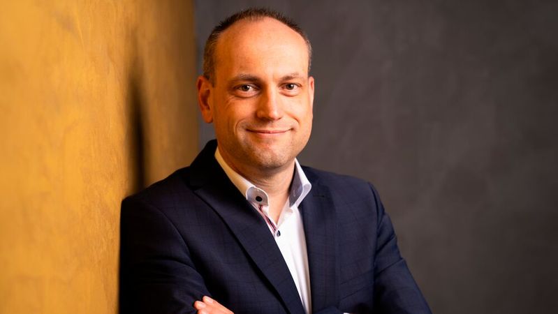 Tobias Hauser leitet ein für Kuhn + Witte strategisch wichtiges Geschäftsfeld.(Bild:  Kuhn + Witte)