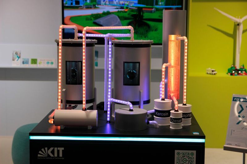 Impressionen aus den Hallen und von der Freifläche der Achema 2024. (Bild: Ernhofer / PROCESS)