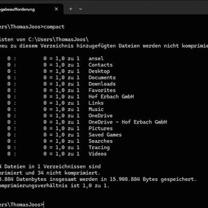 In der Befehlszeile lassen sich Dateien und Ordner mit dem Tool „compact.exe“ komprimieren.(Bild:  Joos – Microsoft)