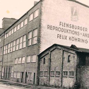 Am 16.6.1957 erfolgte der Umzug der Sammelstelle für Nachrichten über Führer von Kraftfahrzeugen zum Brauereiweg, wo sie nur eine geringe Fläche benötigte. Der größeren Teil des oberen Stockwerks wurde im Laufe des Jahres für das geplante Zentralregister eingerichtet, das am 2.1.1958 seinen Betrieb aufnahm.(Bild:  KBA)