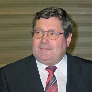„Natürlich gibt es immer noch Großkunden, die nach wie vor ausschließlich über den nackten Einkaufspreis beschaffen und sich damit ihre Produktion kaputtsparen“, weiß Engelbert Adam, Vorsitzender des Fachverbandes Werkzeugbau im VDMA in Frankfurt. Bild: Kuttkat