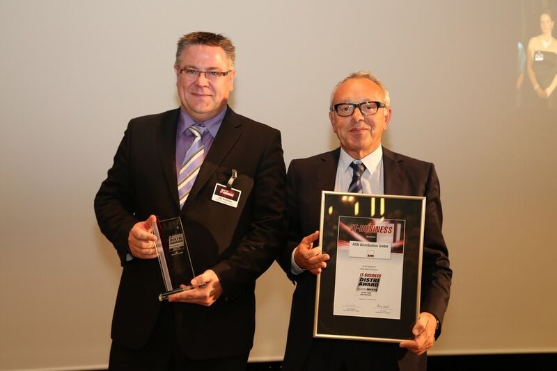 Als bester Value Added Distributor wurden Udo Schillings (l.) und Hermann Ramacher von ADN mit Platin ausgezeichnet. (Nina Solansky)