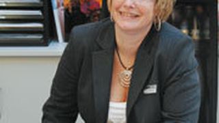 Susanne Oppel-Burns ist seit fünf Jahren Chefin von zwei Automobilunternehmen an fünf Standorten. Fotos: Bayha (Archiv: Vogel Business Media)