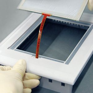 Bild 1: Ein Touchpanel mit Folientasten lässt sich einfach einbauen.