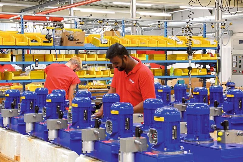 Blick in die Montage bei Gribi. Alles ist sauber aufgereiht und aufgeräumt. (SMM)