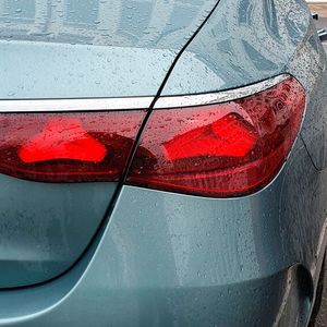 ... oder in den Heckleuchten, oder auf den Boden projiziert beim Öffnen der Türen.(Bild:  Mauritz – VCG)