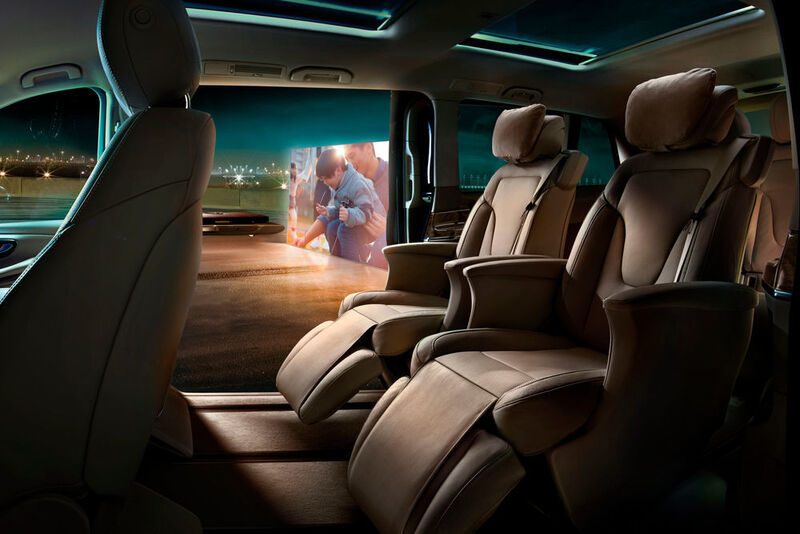 Die V-Klasse verfügt in China über Luxus-Komfortsitze im Fond. (Daimler)