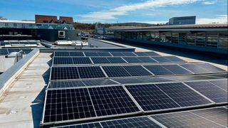 Das Thema Photovoltaik hat bei Motor Nützel einen hohen Stellenwert. (Bild: Motor Nützel)