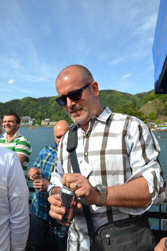 Marketingchef Dino Damiano gönnte sich ein Kaltgetränk ... (Foto: Mauritz)