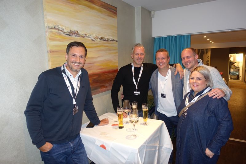 Jana Tappendorf und Jens Pusch, (l.) Microsoft, mit Björn Siewert, S&K, Ralf Schweitzer, GSD, und Andreas Müller, S&K (v. l.). (Bild: IT-BUSINESS)