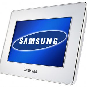 Neu im Programm: Drei digitale Bilderrahmen des Typs Digital Photo Frame