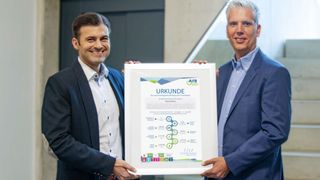 Alle AfB-Partner erhalten jährlich eine Wirkungsurkunde, die ihr soziales und ökologisches Engagement durch IT-Remarketing individuell ausweist.  (Bild: AfB gGmbH)