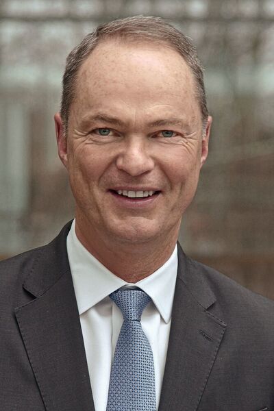 Dort übernimmt Mackensen den Job von Bernhard Kuhnt als Vorstandschef von BMW Nordamerika. Kuhnt wiederum tritt die Nachfolge von Mackensen in Deutschland an. (BMW)