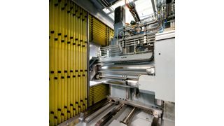 Das Schutzabdeckungssystem Strapano bietet alle Vorteile einer Abdeckung mit Teleskopblechen, verzichtet im Aufbau jedoch vollständig auf einen Faltenbalg. (Bild: Klaus Hennecke)