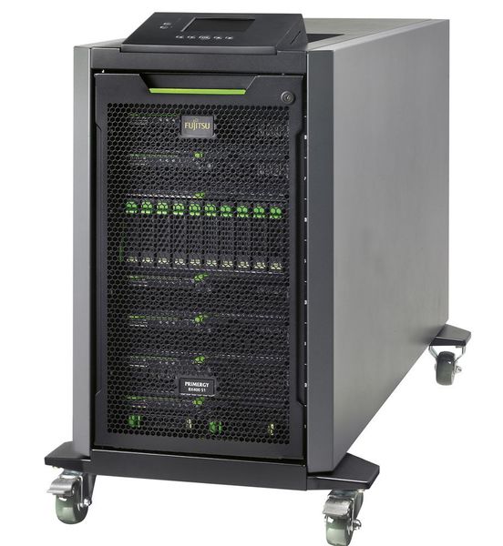 Abbildung 2: Eingehaust: ein Fujitsu-Server Primergy BX400 „auf Achse“ (Fujitsu)