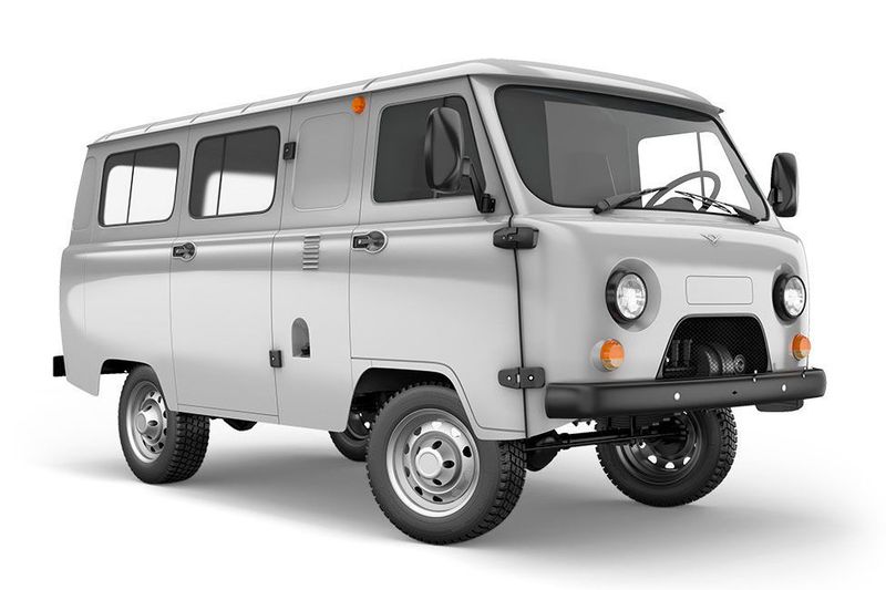Platz 6 (129 mal verkauft): Ein echter Exot aus dem Osten ist der UAZ Bukhanka... (UAZ)